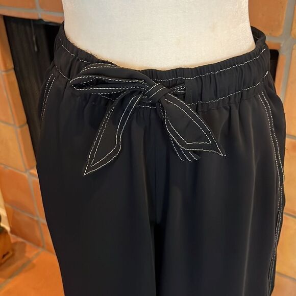 1. State Black and White Wide Leg Culotte, XS! - Picture 2 of 8